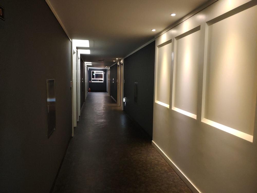 Gallery Hotel Bnb Jeju Exterior photo