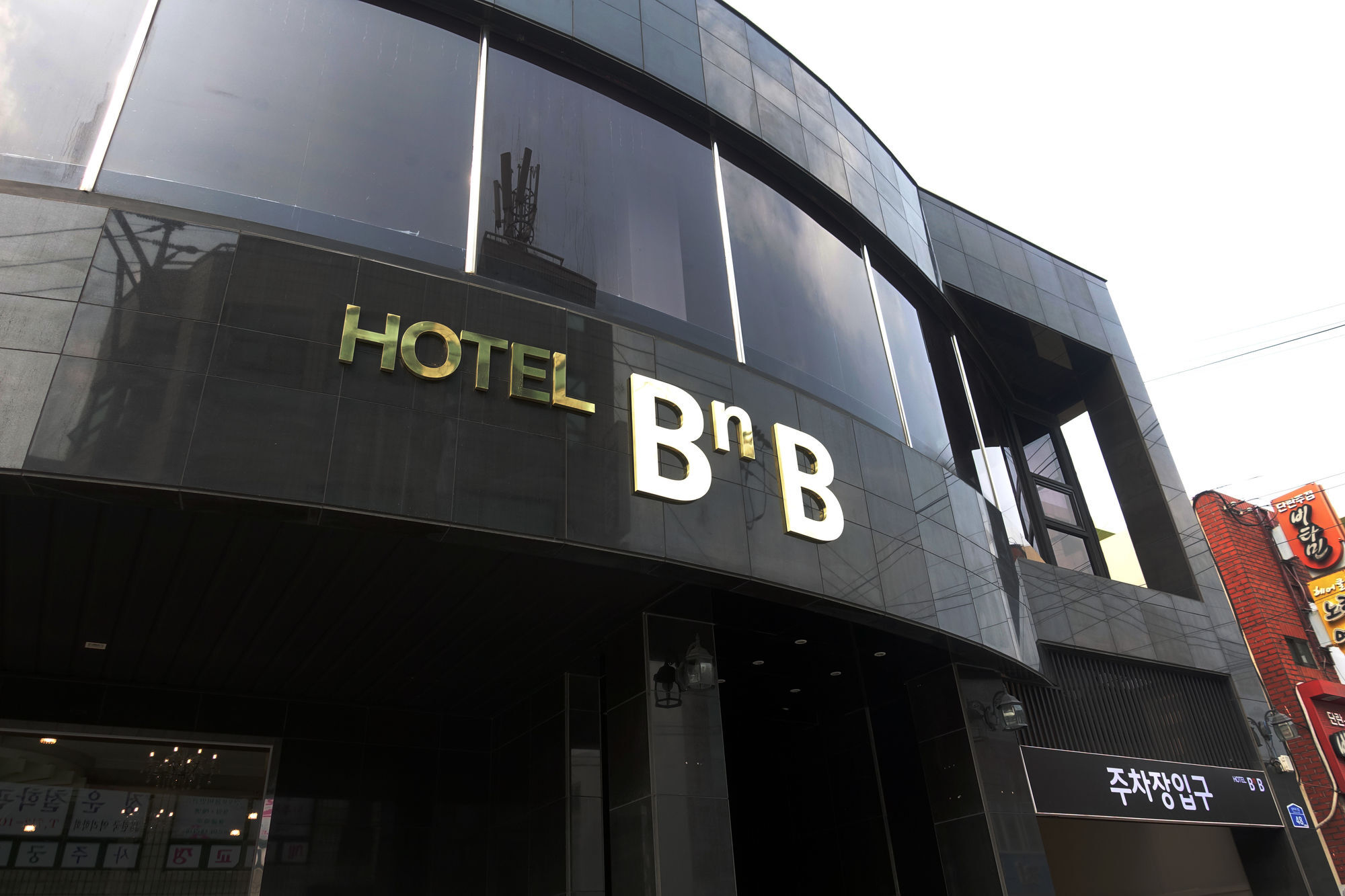 Gallery Hotel Bnb Jeju Exterior photo